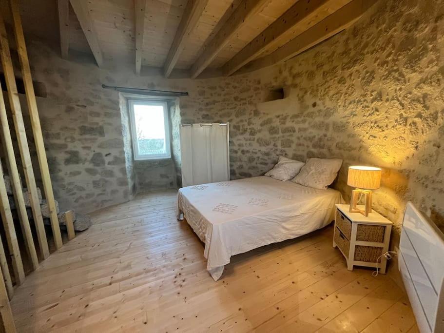 فيلا Loue Ancien Moulin A Vent Avec Piscine Et Jacuzzi Neuvy-Bouin المظهر الخارجي الصورة
