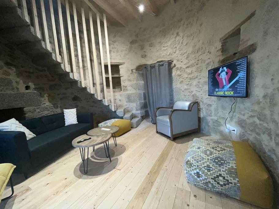 فيلا Loue Ancien Moulin A Vent Avec Piscine Et Jacuzzi Neuvy-Bouin المظهر الخارجي الصورة